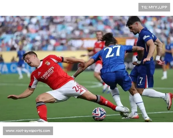 切尔西3-1逆转利兹联，杰克逊梅开二度助蓝军重返欧战区